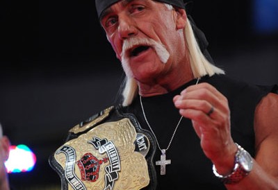 ShineReveille inks Hulk Hogan deals