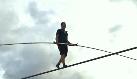 Discovery sets Wallenda tightrope walk date