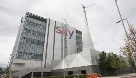 Comcast threatens Murdoch deal with £22bn offer for Sky