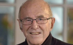 clive james broadcaster aged dies critic tv