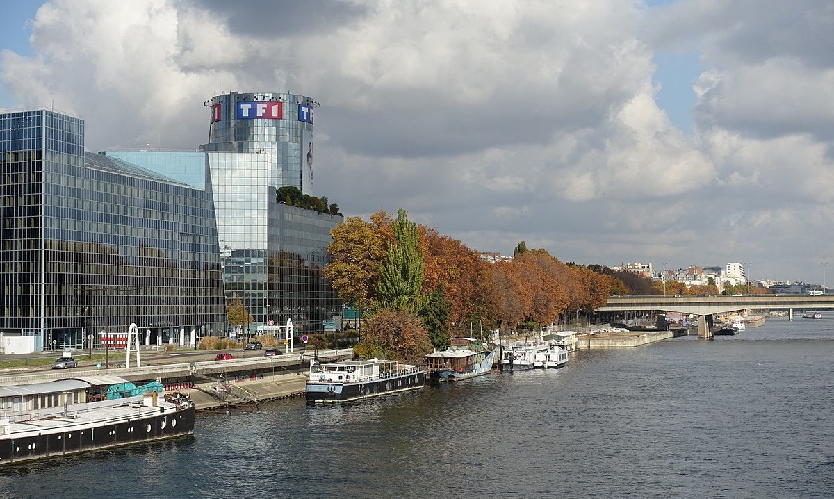 TF1 et M6 vendent des chaînes à Altice pour approbation d’un accord de fusion – TBI Vision